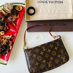 Authentic Louis Vuitton Pochette Accessoires 🔥